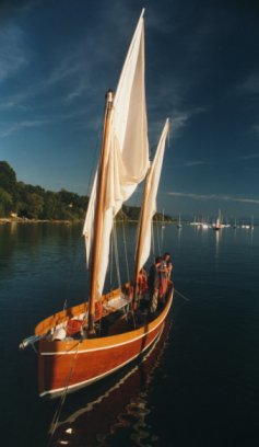 Bild: Marinekutter am Ammersee